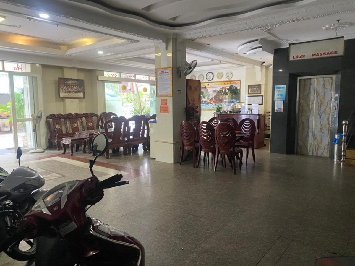 Khach San Thanh Hong Ho Chi Minh Zewnętrze zdjęcie