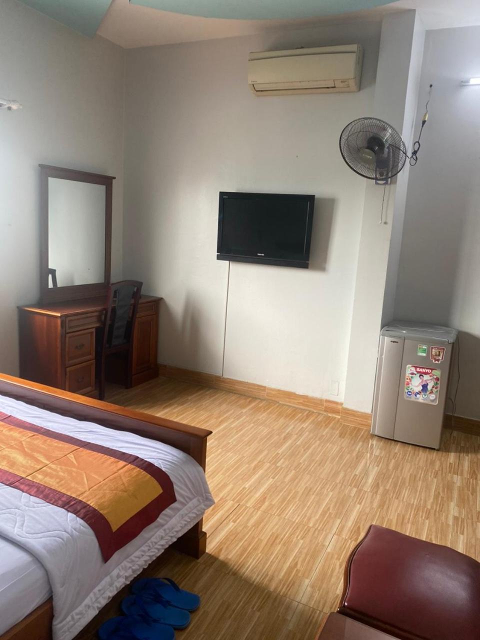 Khach San Thanh Hong Ho Chi Minh Zewnętrze zdjęcie